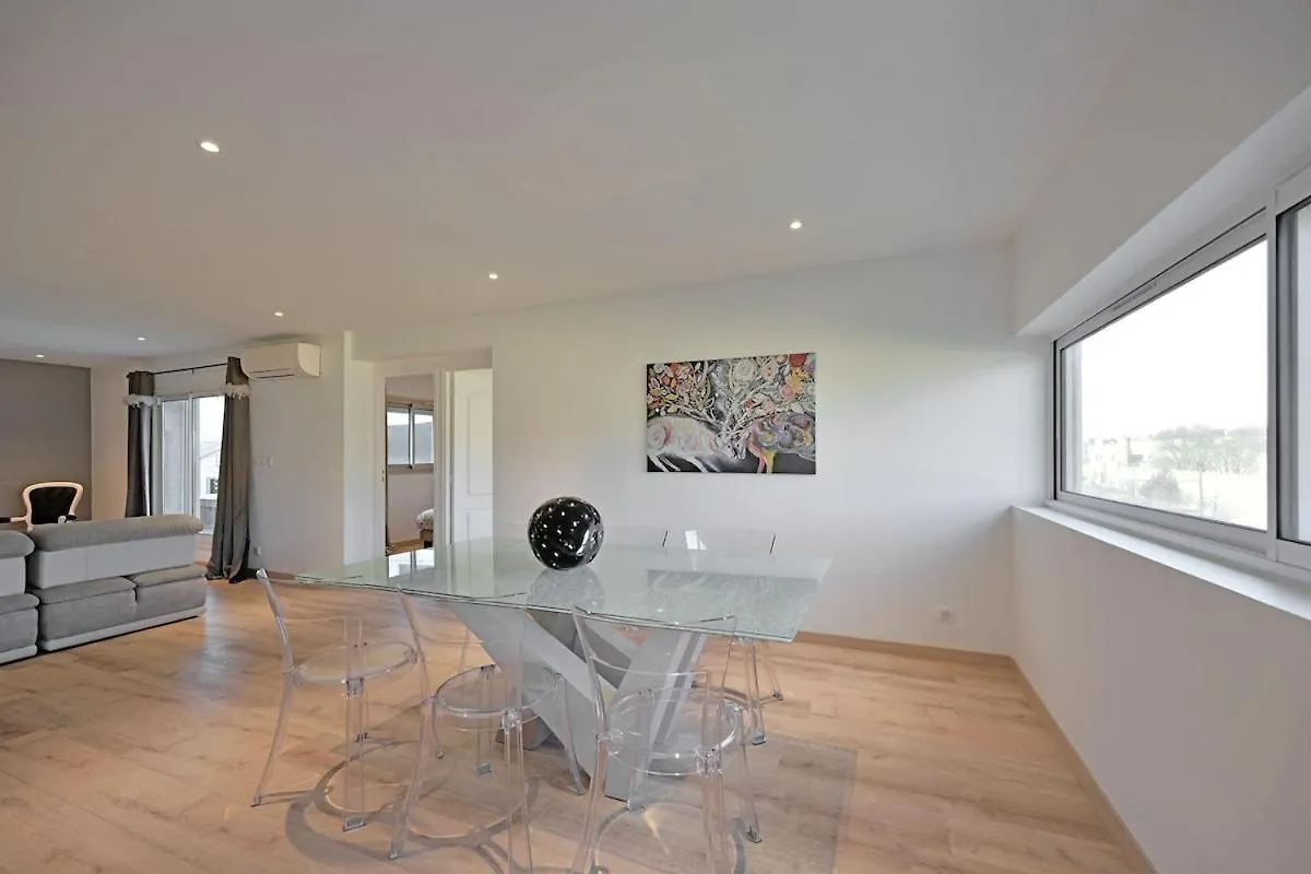 Apartment Loft Saint Roch - Spacieux - Parking Gratuit Avignon France